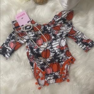 Pom Pom Pumpkin onsie
